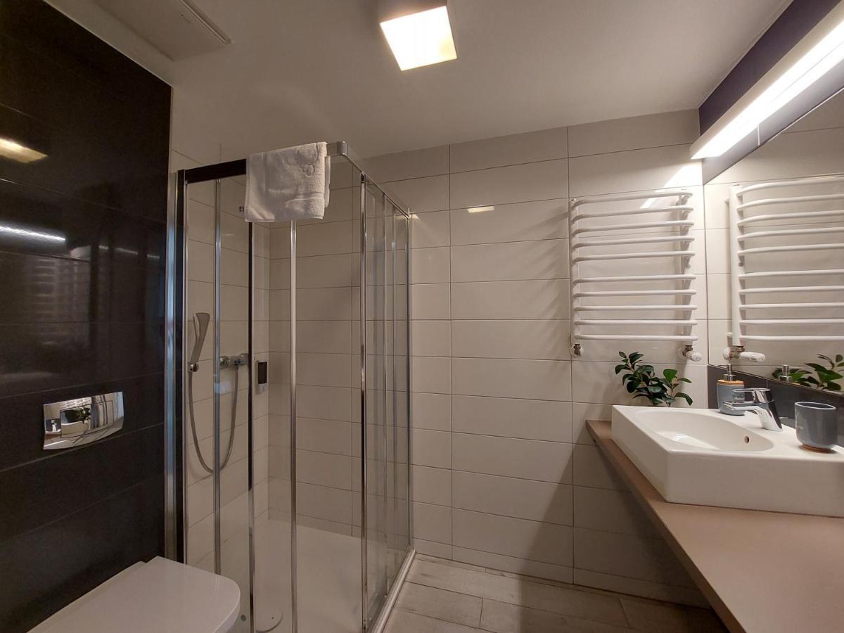 Apartament Sienna Czarna Gora Ischgl 18 Exteriör bild